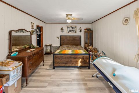 Tiny photo for 17 CRESTWOOD Drive, Centralia, IL 62801 (MLS # EB459811)