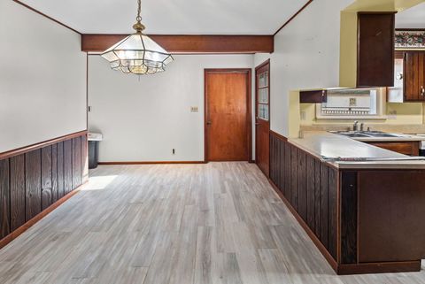 Tiny photo for 17 CRESTWOOD Lane, Centralia, IL 62801 (MLS # EB459811)