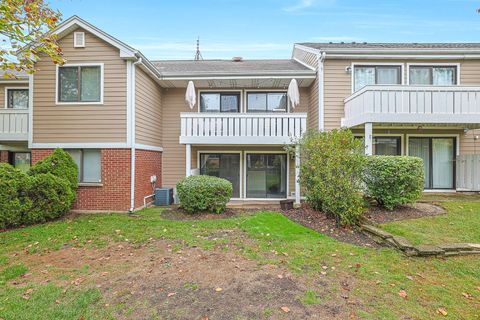 Tiny photo for 402 Sandalwood Lane #C1, Schaumburg, IL 60193 (MLS # 12494740)