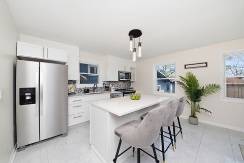 Tiny photo for 11603 S Loomis Street, Chicago, IL 60643 (MLS # 12575283)