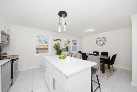 Tiny photo for 11603 S Loomis Street, Chicago, IL 60643 (MLS # 12575283)