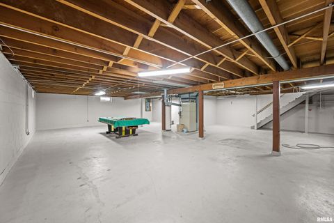 Tiny photo for 1901 W 38TH Street, Davenport, IA 25806 (MLS # QC4269910)