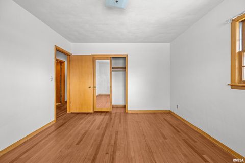 Tiny photo for 1901 W 38TH Street, Davenport, IA 25806 (MLS # QC4269910)