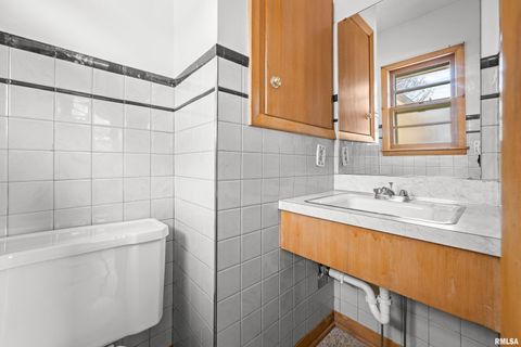 Tiny photo for 1901 W 38TH Street, Davenport, IA 25806 (MLS # QC4269910)