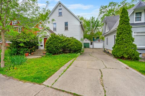 623 Dekalb Avenue DeKalb IL 60115