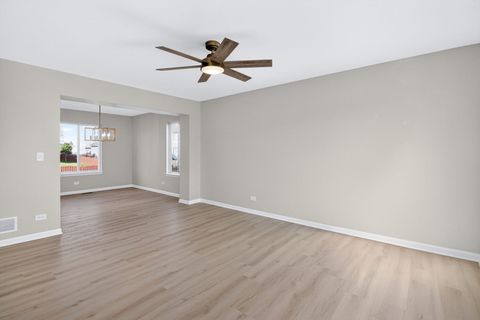 Tiny photo for 608 Hemmingsen Street, Plano, IL 60545 (MLS # 12605755)