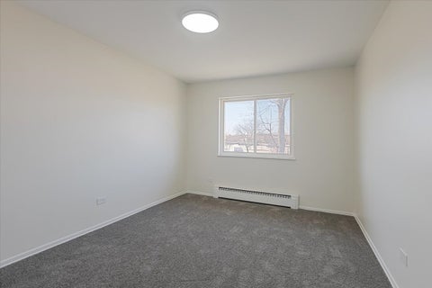 Tiny photo for 701 S Elmhurst Road #H, Des Plaines, IL 60016 (MLS # 12720640)