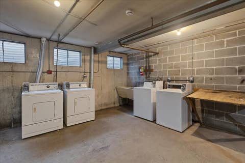 Tiny photo for 701 S Elmhurst Road #H, Des Plaines, IL 60016 (MLS # 12720640)