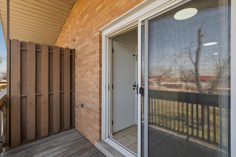 Tiny photo for 701 S Elmhurst Road #H, Des Plaines, IL 60016 (MLS # 12720640)