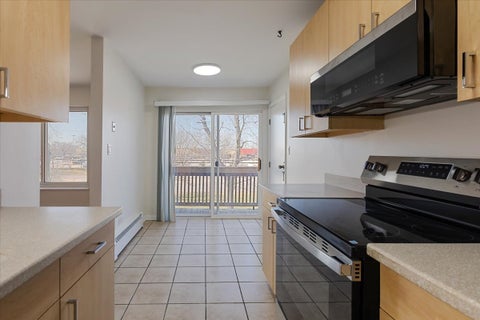 Tiny photo for 701 S Elmhurst Road #H, Des Plaines, IL 60016 (MLS # 12720640)