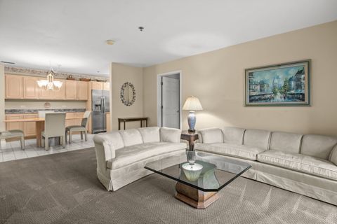 Tiny photo for 115 Hunt Club Drive #114N, St. Charles, IL 60174 (MLS # 12602106)