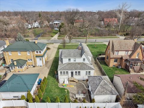 Tiny photo for 240 W Saint Charles Road, Elmhurst, IL 60126 (MLS # 12599436)