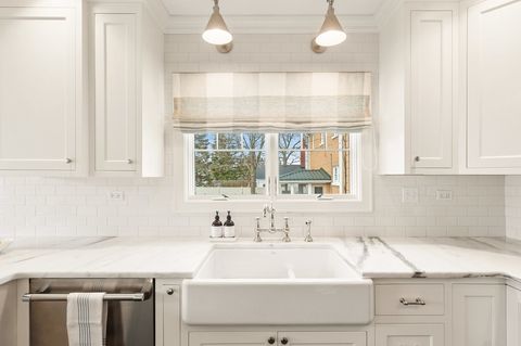 Tiny photo for 240 W Saint Charles Road, Elmhurst, IL 60126 (MLS # 12599436)