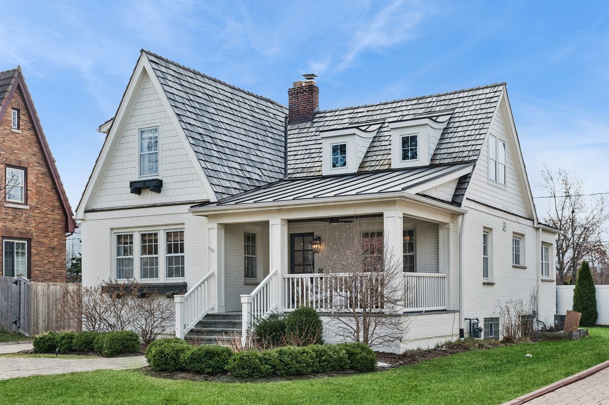 240 W Saint Charles Road