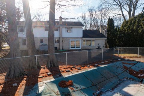 Tiny photo for 2850 Beckwith Court, Northbrook, IL 60062 (MLS # 12528881)