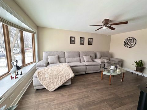 Tiny photo for 7733 S Sawyer Avenue, Chicago, IL 60652 (MLS # 12594392)