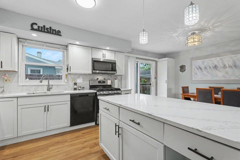 Tiny photo for 430 E Morse Avenue, Bartlett, IL 60103 (MLS # 12773488)