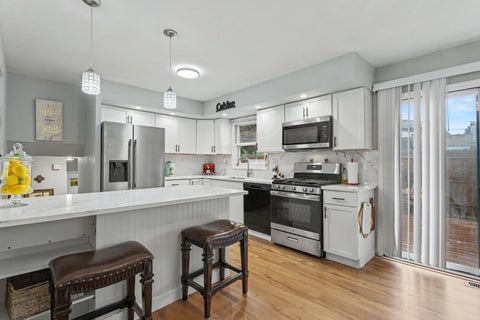 Tiny photo for 430 E Morse Avenue, Bartlett, IL 60103 (MLS # 12773488)