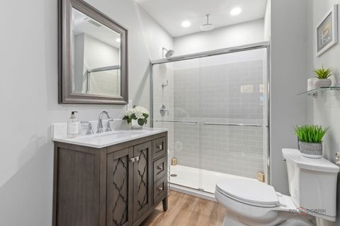 Tiny photo for 616 Parkside Court, Libertyville, IL 60048 (MLS # 12505462)