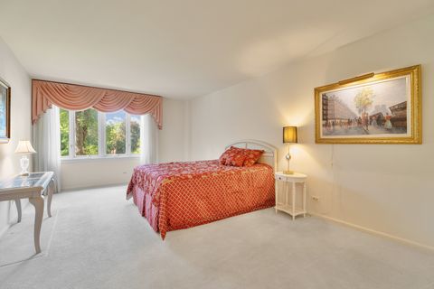 Tiny photo for 22 Park Lane #203, Park Ridge, IL 60068 (MLS # 12525479)