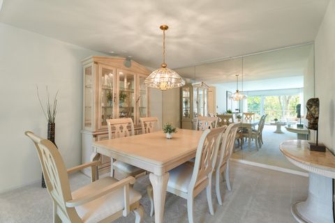 Tiny photo for 22 Park Lane #203, Park Ridge, IL 60068 (MLS # 12525479)