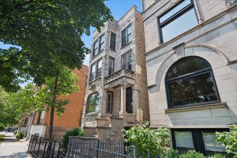 Photo of 3614 N Fremont Street #3, Chicago, IL 60613 (MLS # 12722439)