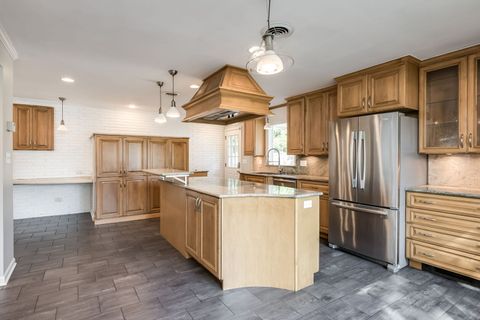 Tiny photo for 128 S Linden Avenue, Elmhurst, IL 60126 (MLS # 12448538)