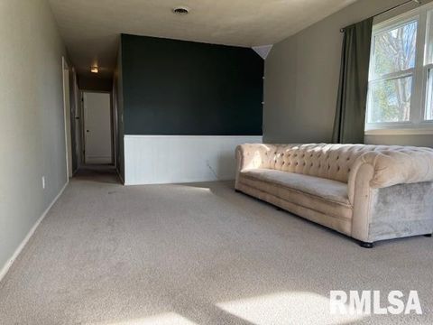 Tiny photo for 1106 AIRPORT Road, Mt Vernon, IL 62864 (MLS # EB460433)