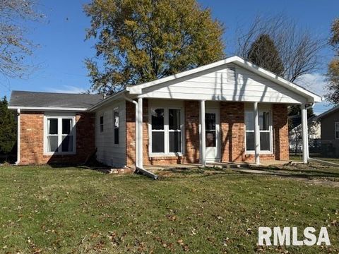 Tiny photo for 1106 AIRPORT Road, Mt Vernon, IL 62864 (MLS # EB460433)