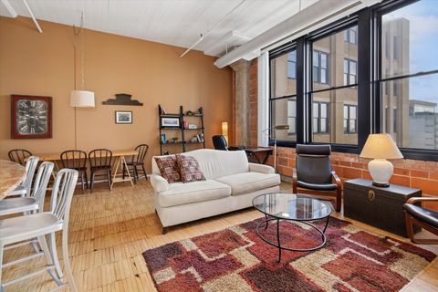 Tiny photo for 728 W Jackson Boulevard #1011, Chicago, IL 60661 (MLS # 12556004)