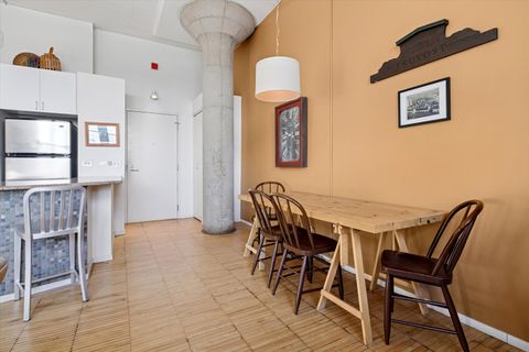 Tiny photo for 728 W Jackson Boulevard #1011, Chicago, IL 60661 (MLS # 12556004)