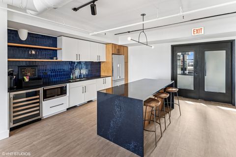 Tiny photo for 728 W Jackson Boulevard #1011, Chicago, IL 60661 (MLS # 12556004)