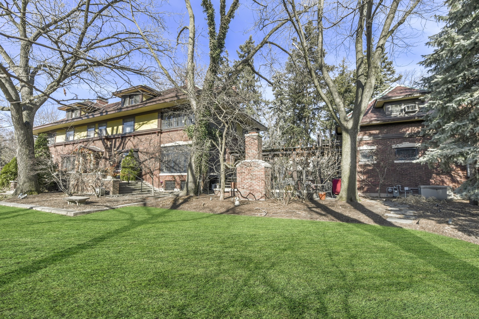 600 N Euclid Avenue