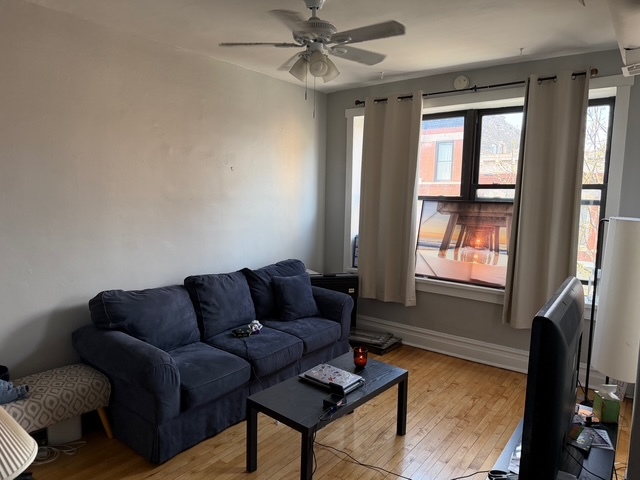 1933 N Damen Avenue 3