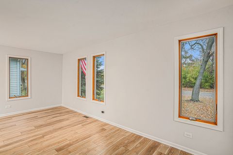 Tiny photo for 313 Miner Street, Bensenville, IL 60106 (MLS # 12520164)