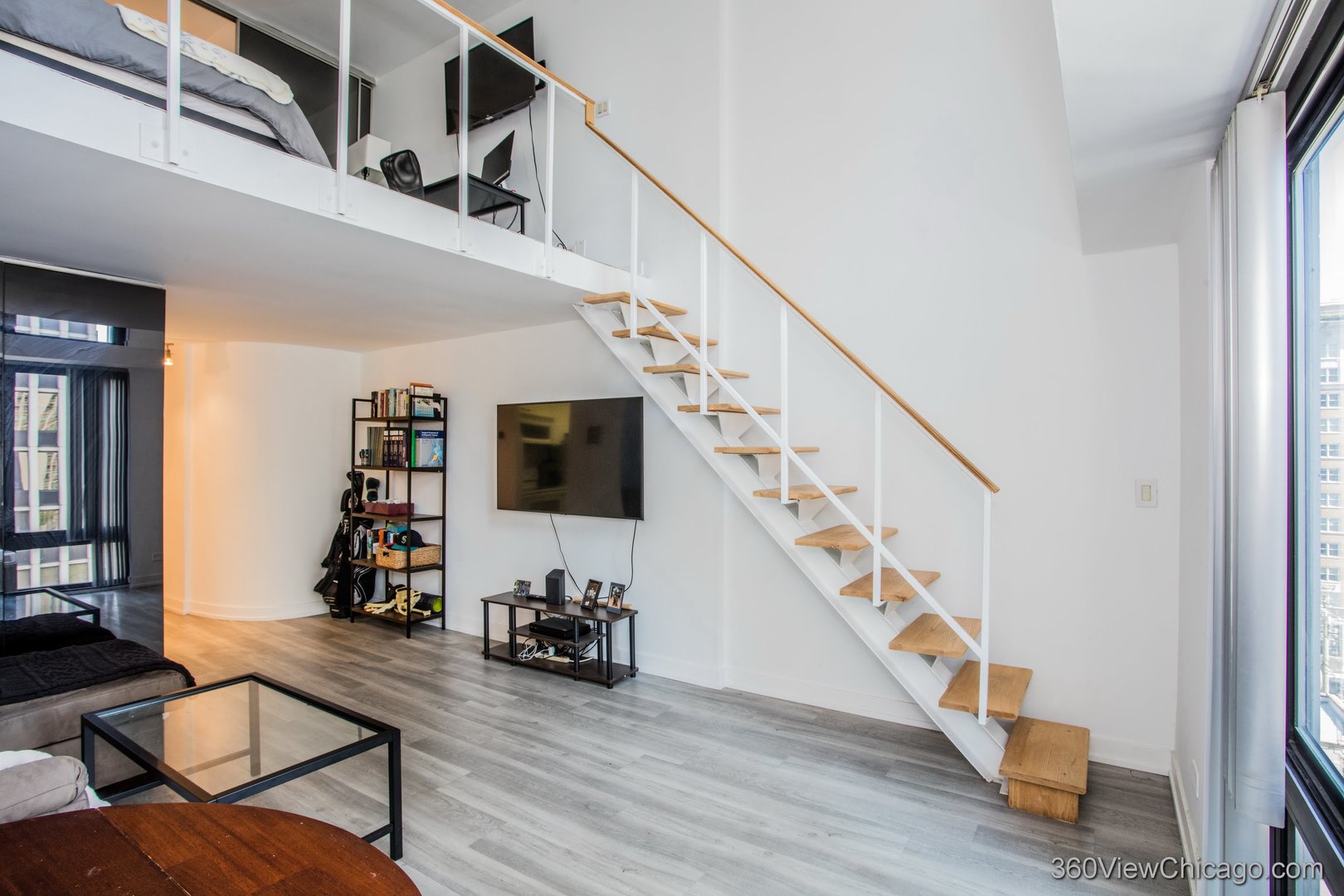 1221 N Dearborn Street 1007N