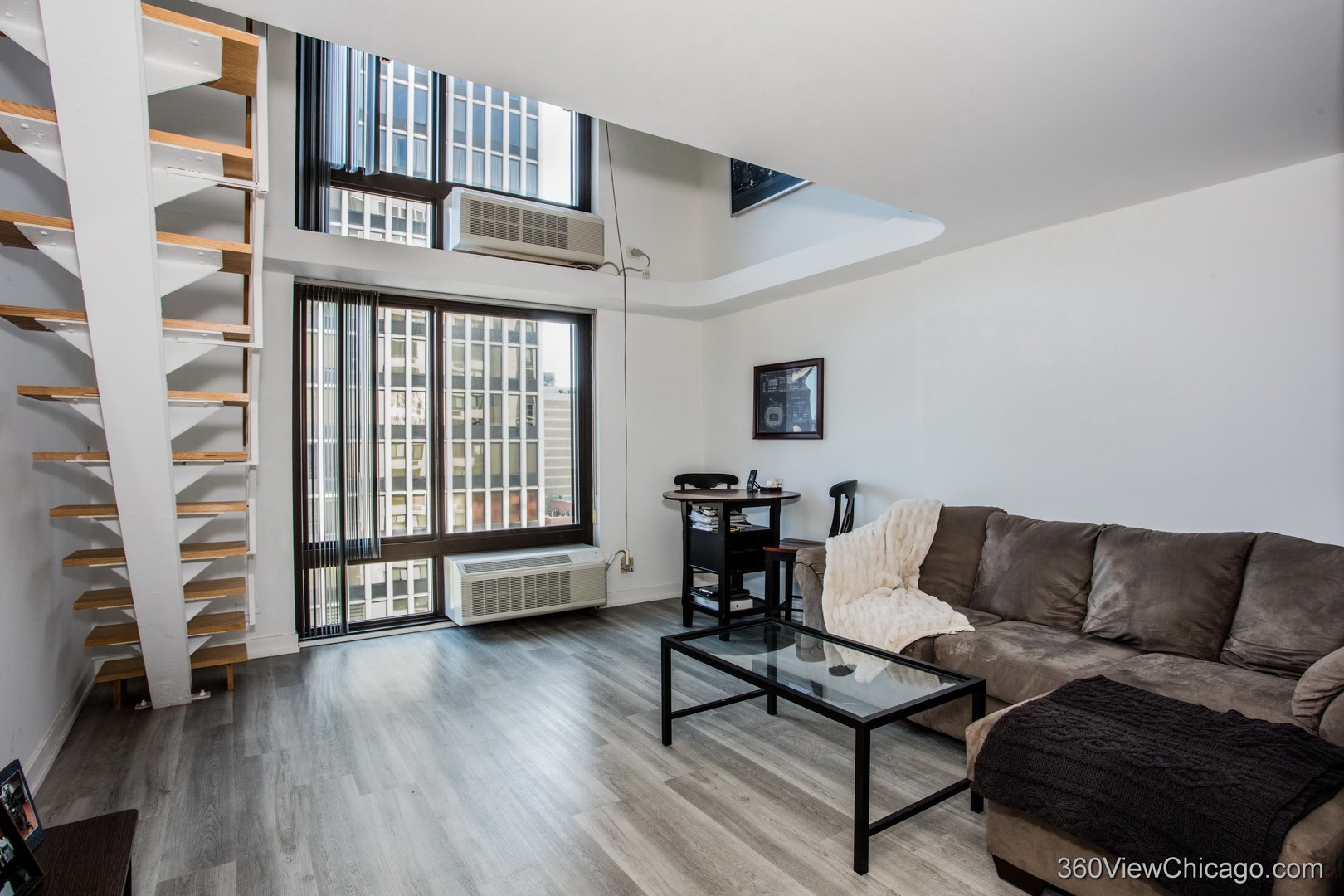 1221 N Dearborn Street 1007N