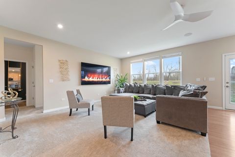 Tiny photo for 1017 Kessler Drive, Mundelein, IL 60060 (MLS # 12617437)