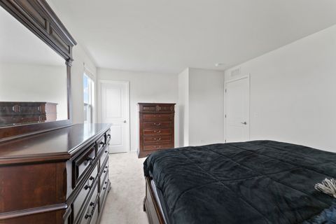 Tiny photo for 1017 Kessler Drive, Mundelein, IL 60060 (MLS # 12617437)