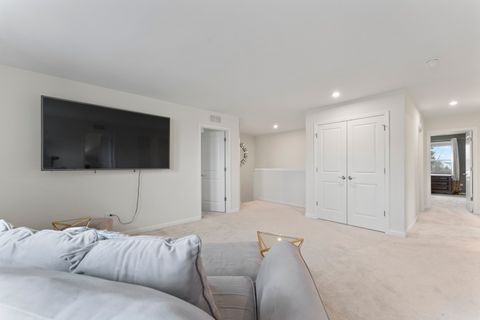 Tiny photo for 1017 Kessler Drive, Mundelein, IL 60060 (MLS # 12617437)