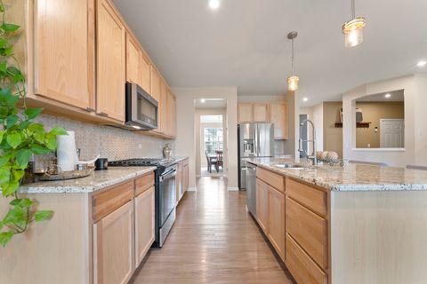 Tiny photo for 1017 Kessler Drive, Mundelein, IL 60060 (MLS # 12617437)