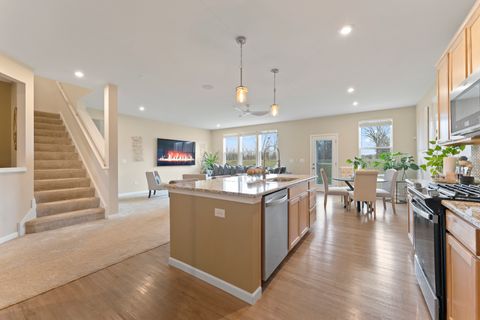 Tiny photo for 1017 Kessler Drive, Mundelein, IL 60060 (MLS # 12617437)