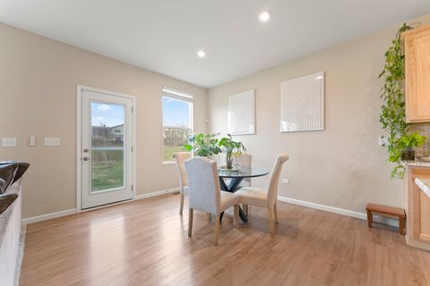 Tiny photo for 1017 Kessler Drive, Mundelein, IL 60060 (MLS # 12617437)