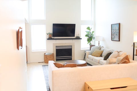 Tiny photo for 2324 College Green Drive, Elgin, IL 60123 (MLS # 12726752)