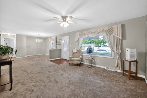 Tiny photo for 633 Emmert Drive, Sycamore, IL 60178 (MLS # 12677842)