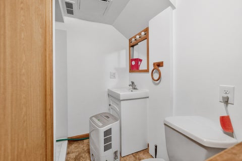 Tiny photo for 633 Emmert Drive, Sycamore, IL 60178 (MLS # 12677842)