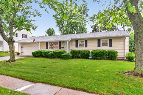 Tiny photo for 633 Emmert Drive, Sycamore, IL 60178 (MLS # 12677842)