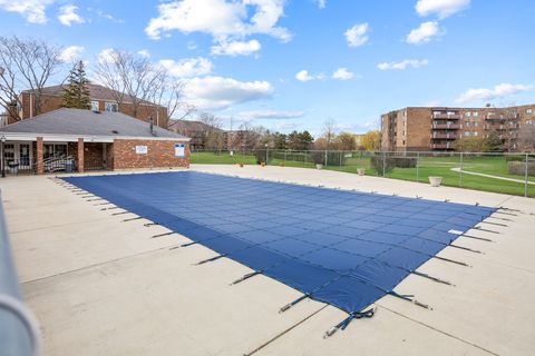 Tiny photo for 540 Biesterfield Road #305, Elk Grove Village, IL 60007 (MLS # 12613109)