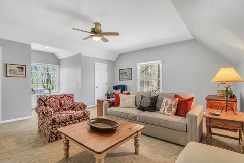 Tiny photo for 983 Mount Vernon Drive, Grayslake, IL 60030 (MLS # 12620395)