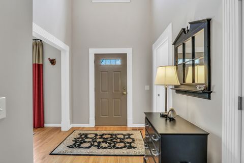 Tiny photo for 983 Mount Vernon Drive, Grayslake, IL 60030 (MLS # 12620395)